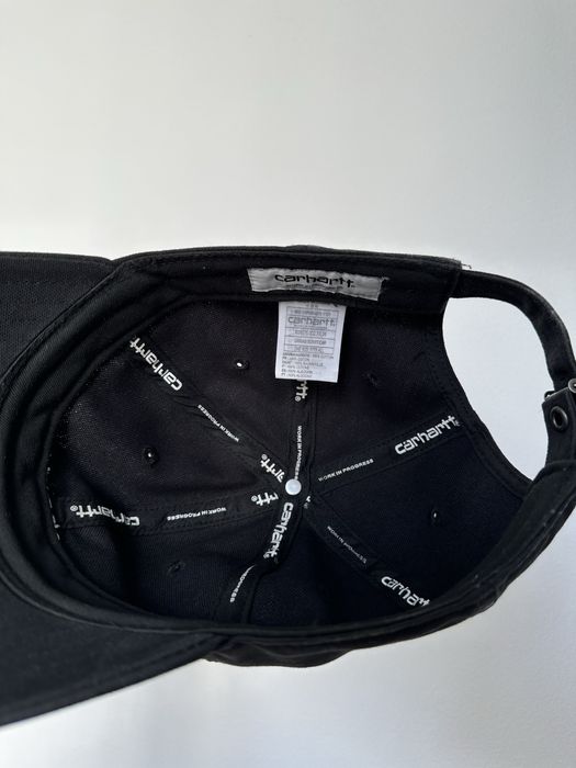 Чорна кепка Carhartt