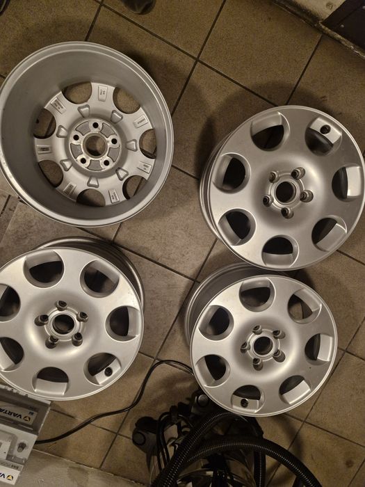 Felgi 16 Audi a3 8p