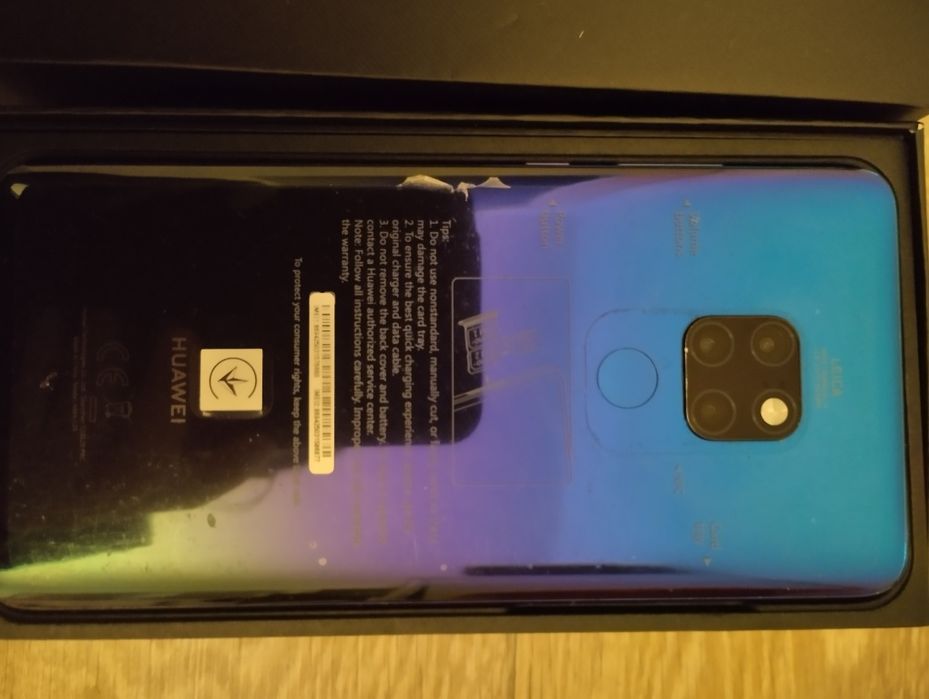 Huawei  Mate  20