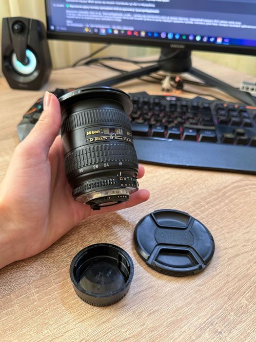 Nikon ED AF Nikkor 18-35mm 1:3.5-4.5D