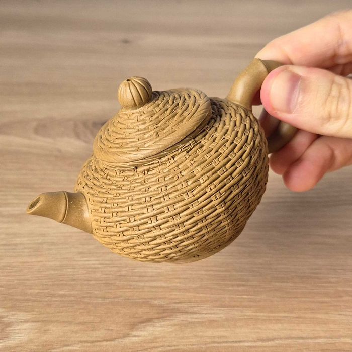 Чайник Плетений Кошик 2000 року з паспортом