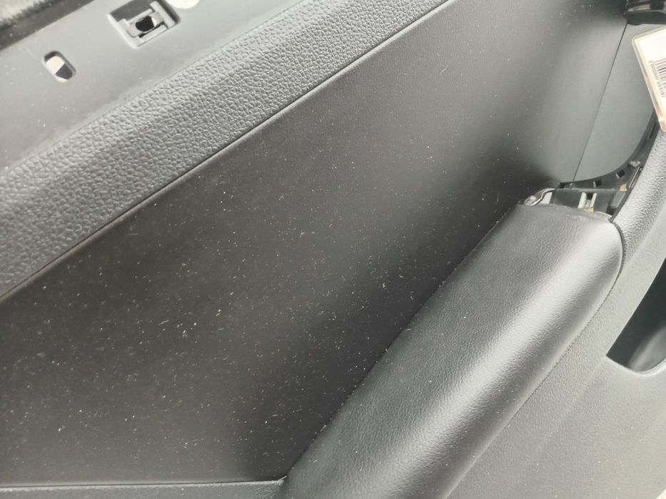 Обшивка двери карта дверная задняя левая VOLKSWAGEN  JETTA MK6 11-18