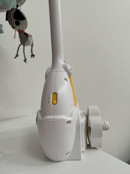 Музичний мобіль з проектором на ліжечко