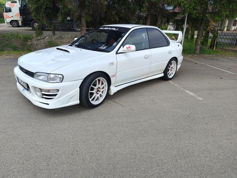 Subaru  impreza gc8
