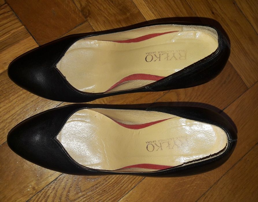 Czarne czółenka szpilki Ryłko 36