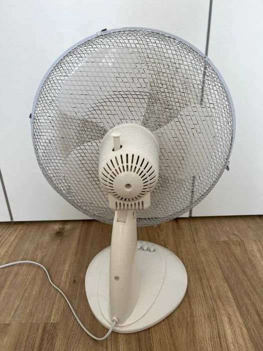 Ventoinha de mesa KUNFT (3 velocidades - 40 W - Diâmetro 30 cm)