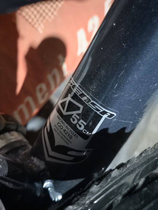 Rower szosowy SENSA Romagna Comp 105 Rozmiar 55 KOMPLET AKCESORIÓW