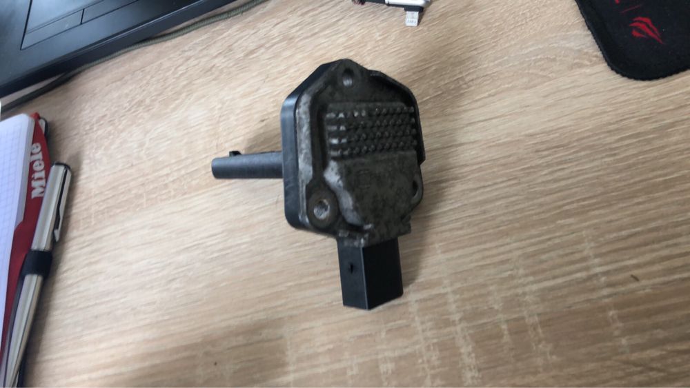 Датчик рівня масла в наявності на всі моделі bmw бмв