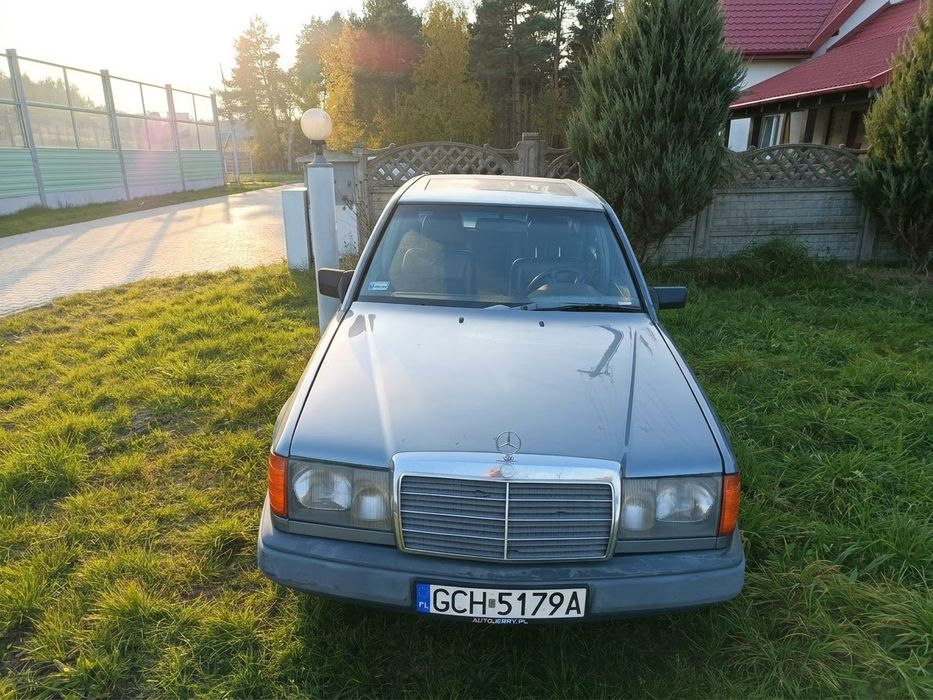 Mercedes-Benz W124