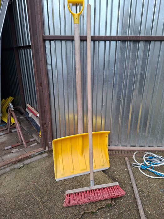 Łopata do śniegu, miotła, zestaw, używane