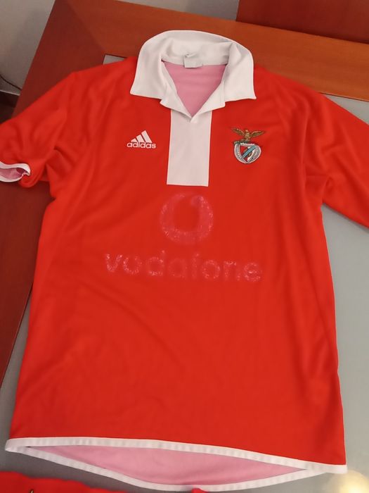 camisola do Benfica - orginal - 2004-2005  + Cachecol	2004 - 2005	vodafone espirito santo adidas