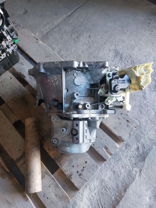 20et47 Caixa de velocidades Peugeot 208 1.6 hdi