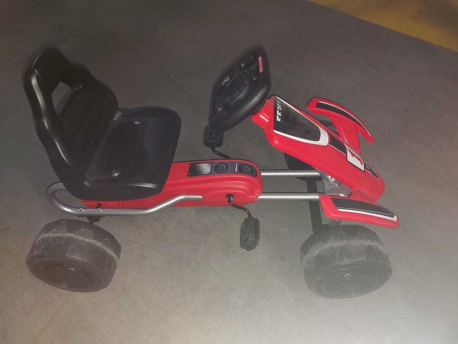 Carro a Pedais Feber