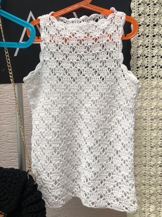 Bluzki, topy na szydełku