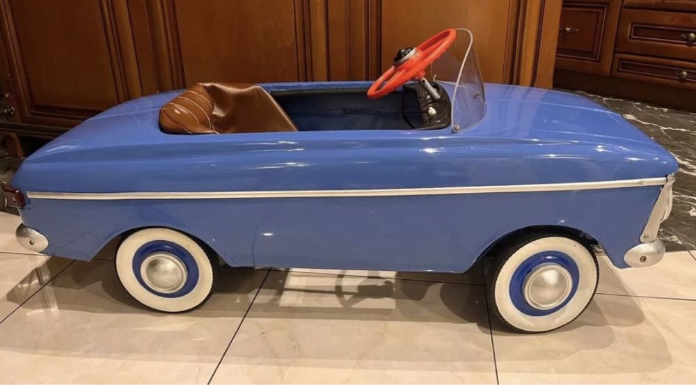 Педальный детский Москвич СССР