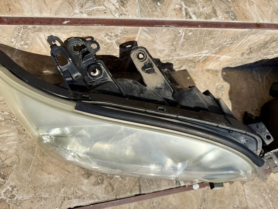 Фари TOYOTA RAV4 (оригінал Японія)