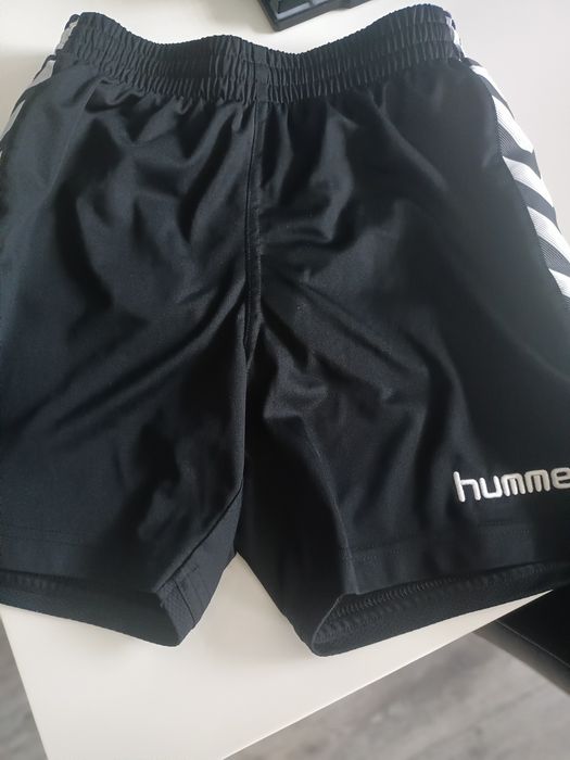 Spodenki Sportowe Hummel 146