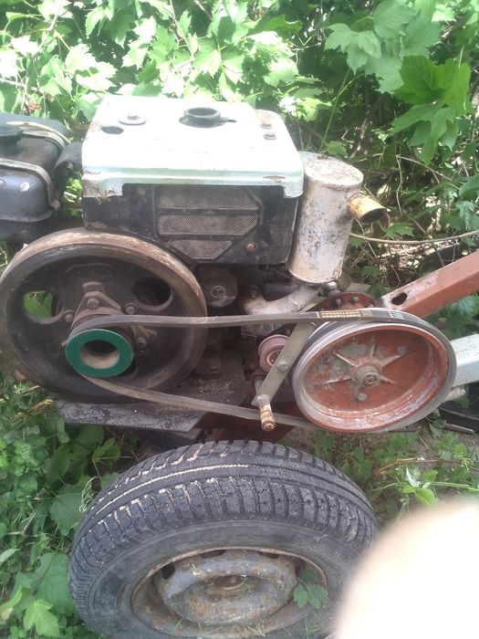 Мотоблок з прицепом.