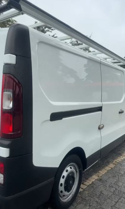 Precisa de um serviço de entrega urgente. Em 24h damos-lhe a solução