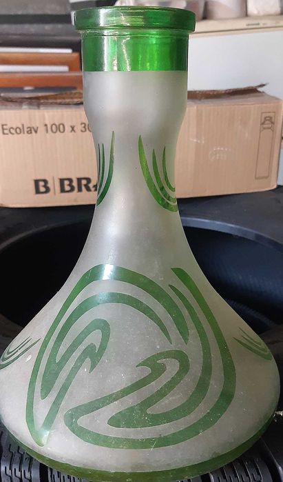 Ваза з орнаментом.