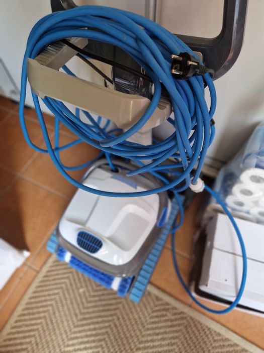 Dolphin S300i aspirador piscinas