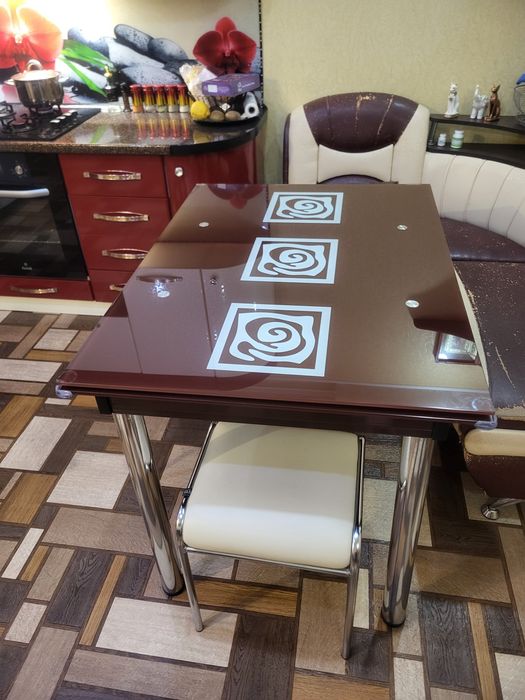 Стол скляний полуавтомат 110×80×30