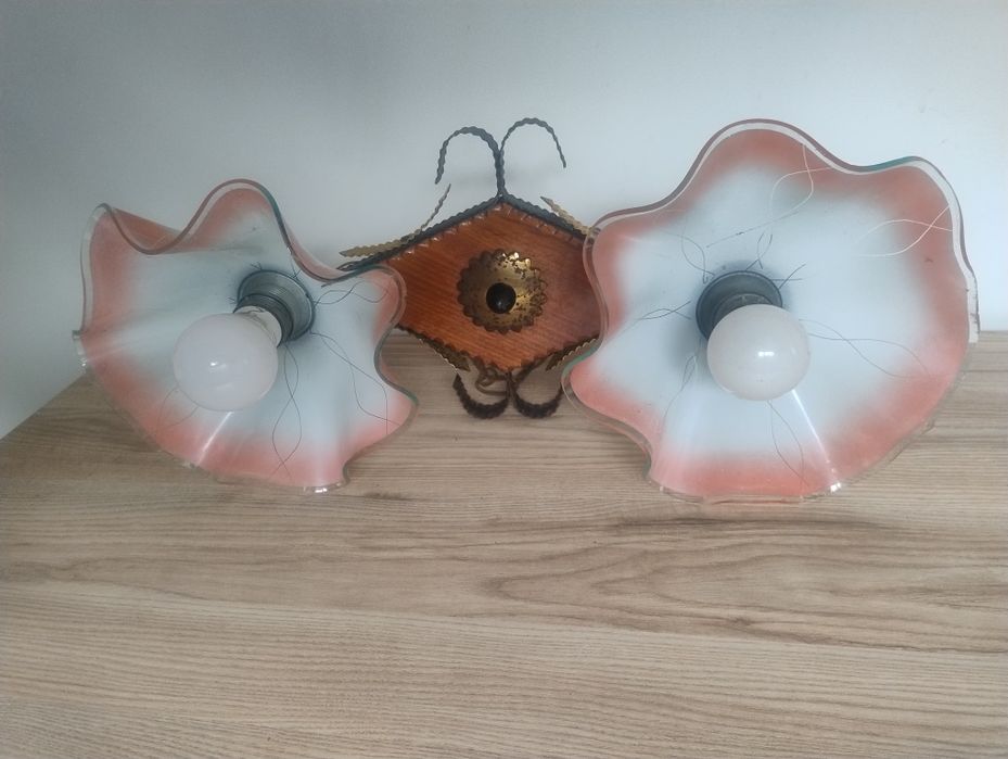 Żyrandol PRL klosze liście kwiaty