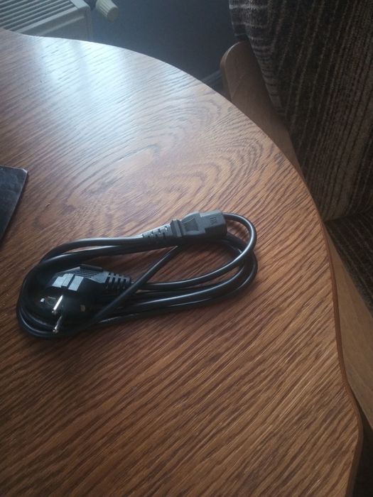 Kabel do komputera nowy