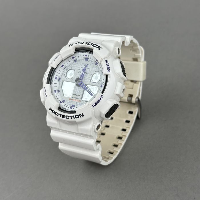 Zegarek naręczny męski Casio G-Shock biały | funkcje sportowe | WR