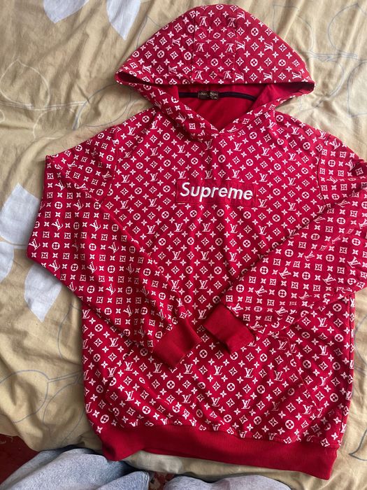 Красная худи Louis Vuitton × Supreme 2017