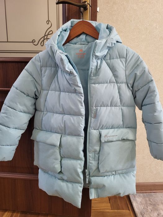 Продам зимову дитячу куртку outventure 122-128
