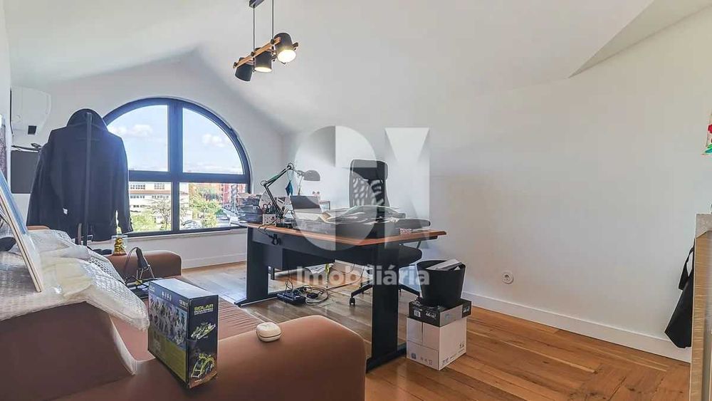 Apartamento T6 Celas duplex