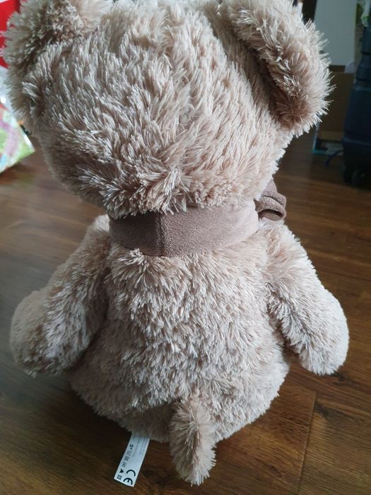 Duży pluszowy miś niedźwiedź jasno brązowy z kokardką pluszak maskotka