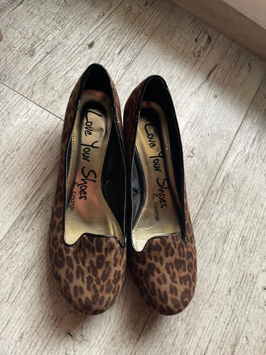 Piękne buty George roz 41