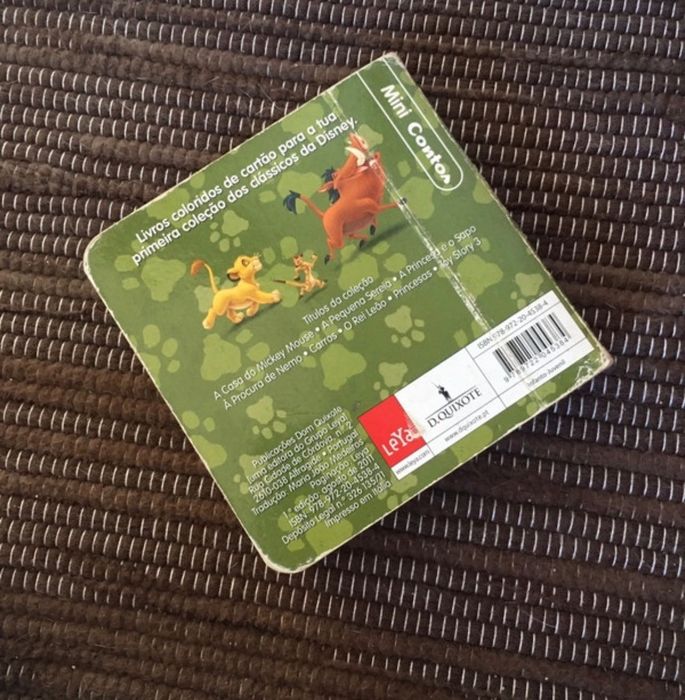 Livro infantil “Rei Leão”