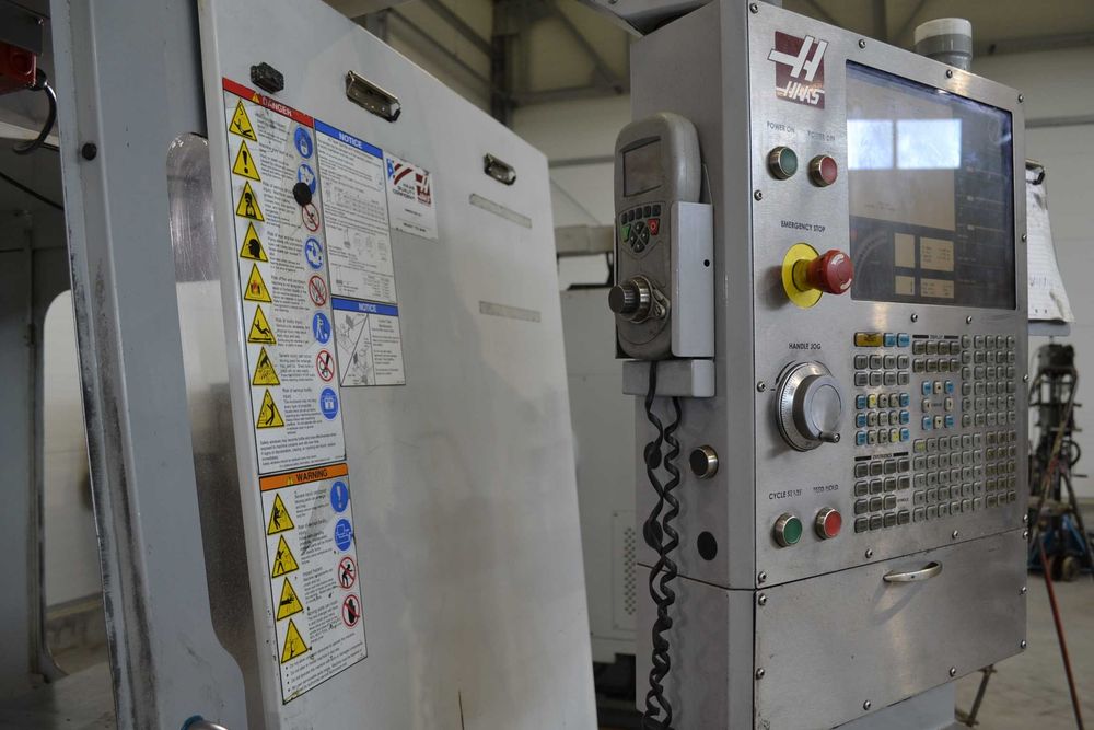 Centrum obróbcze CNC Haas VF-6/50 HE TSC
