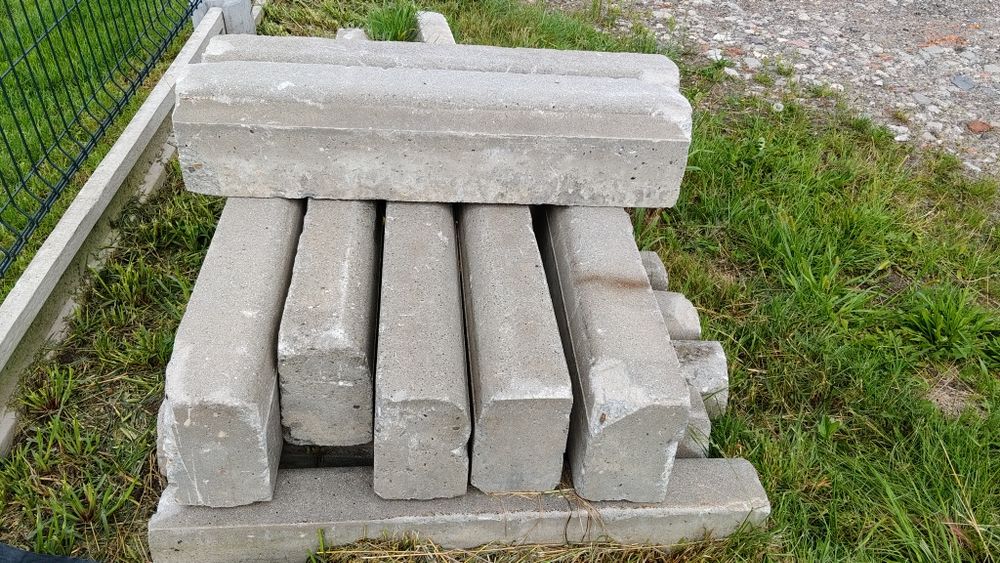 Krawężniki drogowe z demontażu - 11 szt