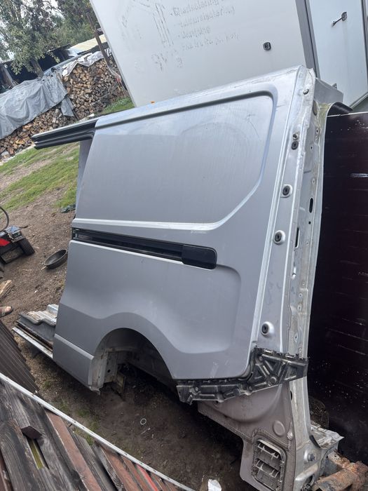 Błotnik lewy tył opel vivaro b 2014- długi renault trafic iii bok l2 long ćwiartka poszycie l193 kolor próg