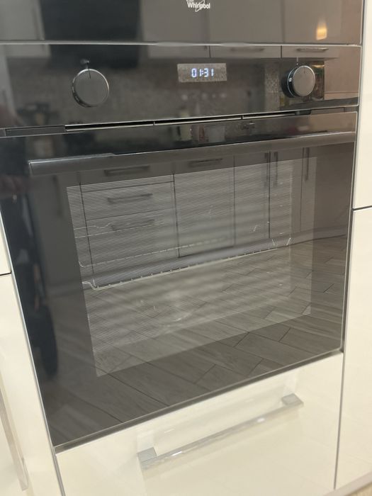 Продам електричну духовку BOSCH в хорошому робочому стані