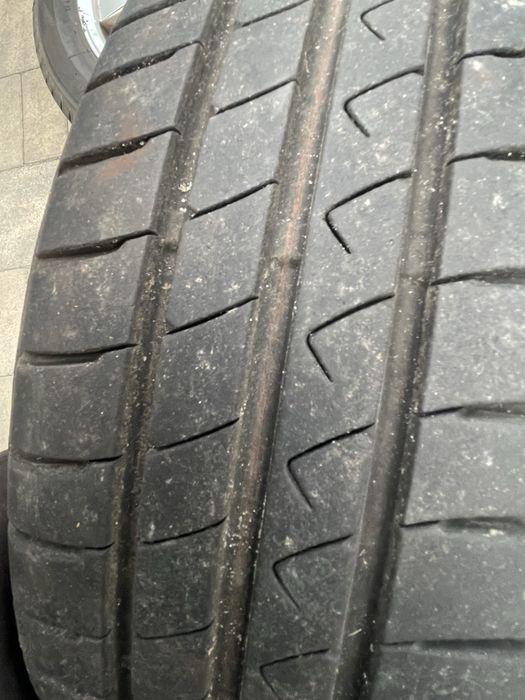 Sprzedam komplet  kół  letnich