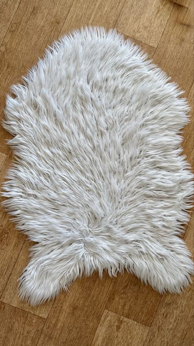 Килим зі штучного хутра English Home