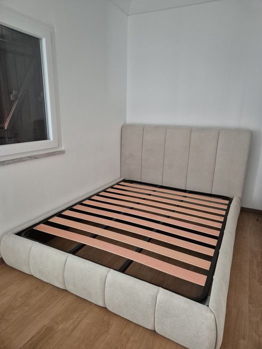 Cama de Casal 160x200 – Pouco Uso
