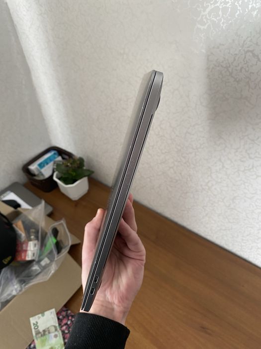 Macbook pro 15 a1707 i7 16gb