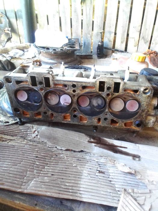 Запчастини двигуна