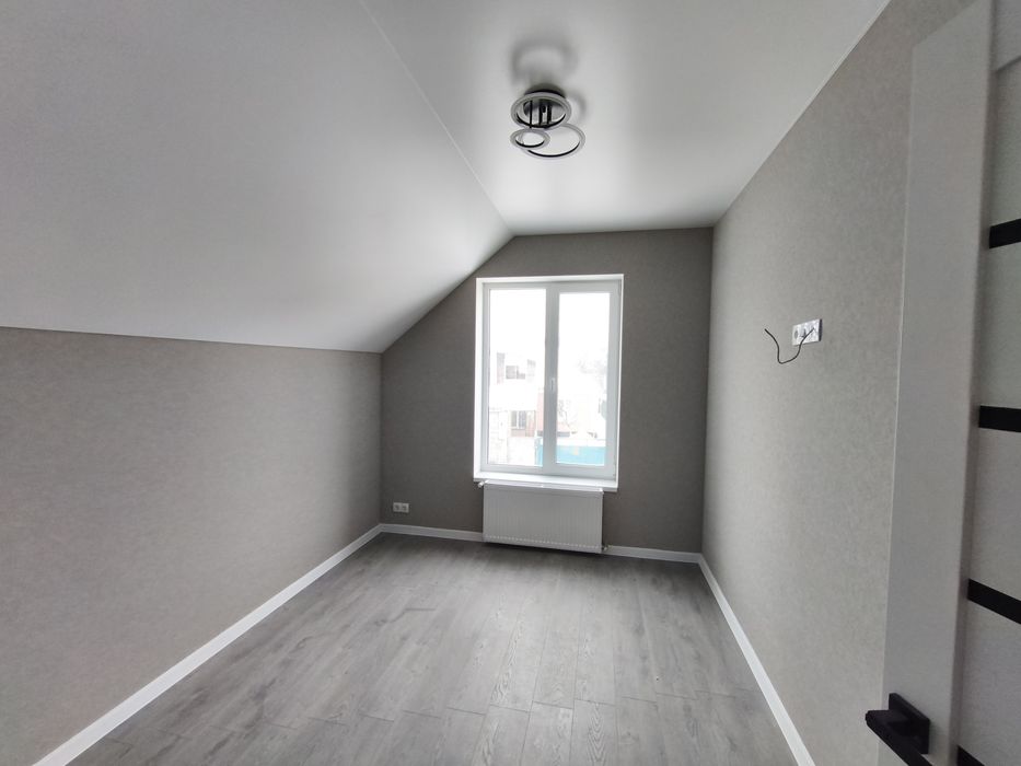 Продаю будинок в дуплексі на Таращанському