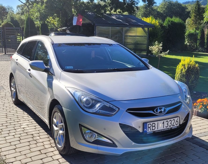 Hyundai i40. 1.6