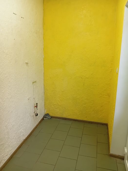 Здам 2 приміщення різною площею 18Кв і 6кв м