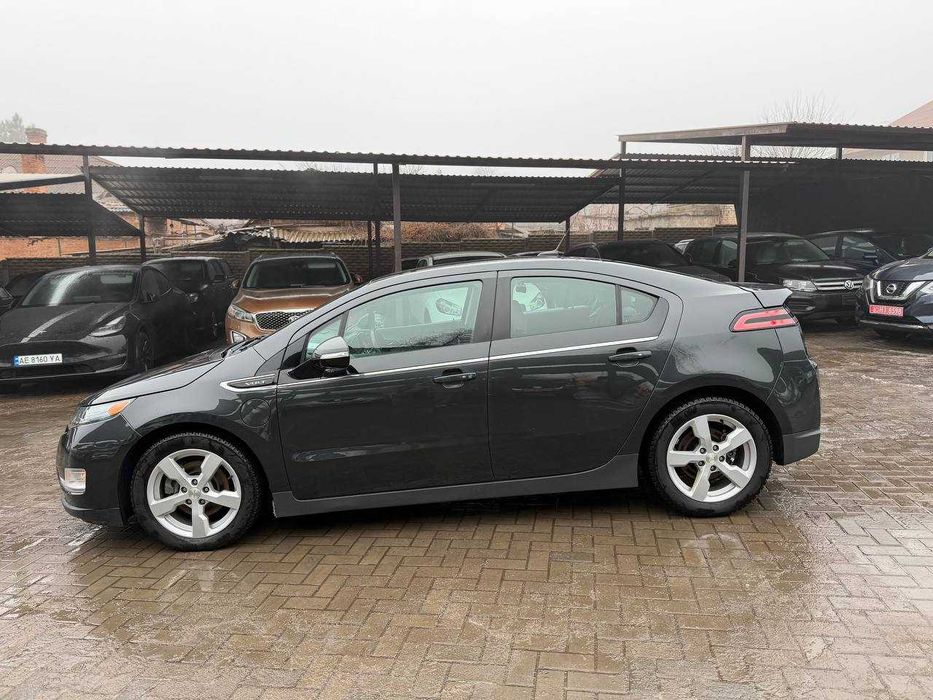 Chevrolet Volt 2014 плагін,гібрид
