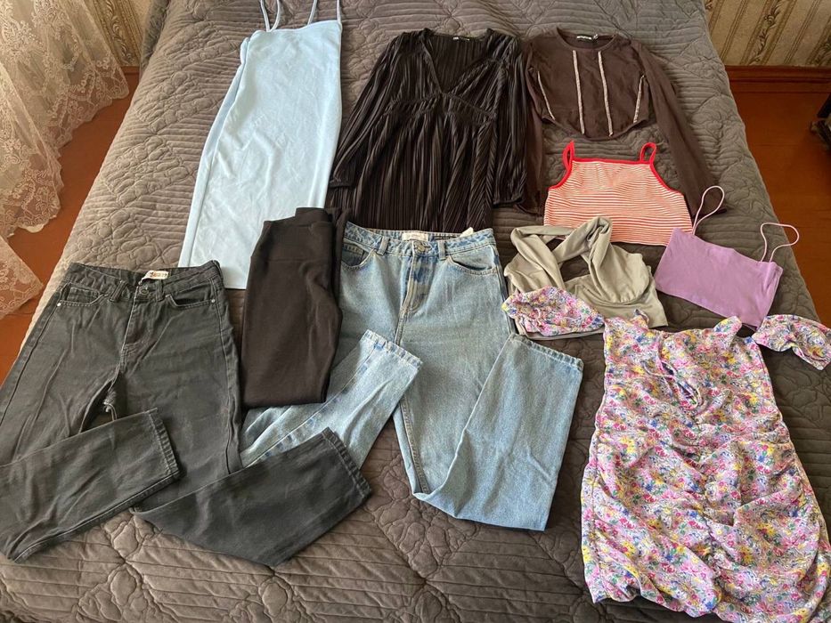 Набір жіночого одягу рзмір хс , джинси 27рр