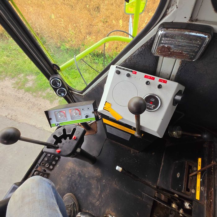 Свіжопривезений claas dominator 86